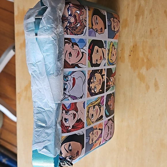 Disney Princess and Villains Blue Crossbody Bag - Picture 4 of 11